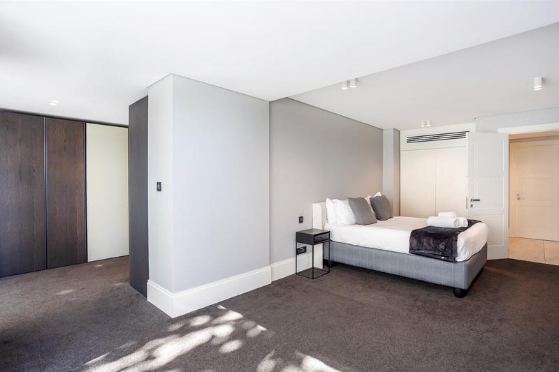 5 Bedroom Property for Sale in Bantry Bay Western Cape